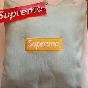 Supreme FW/17 Ice blue box logo hoodie size large